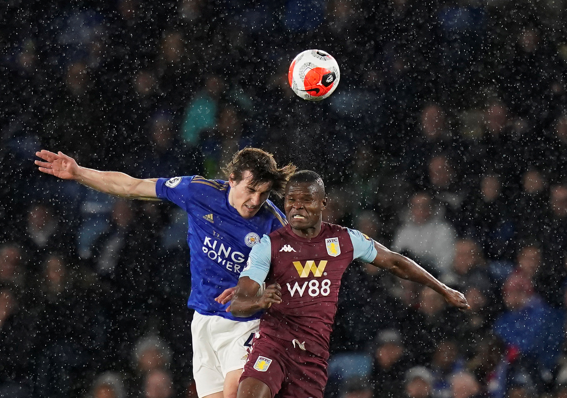 面毫不逊色 面毫不逊色