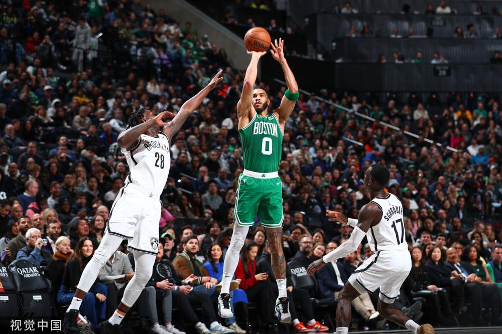 励新一代球 励新一代球